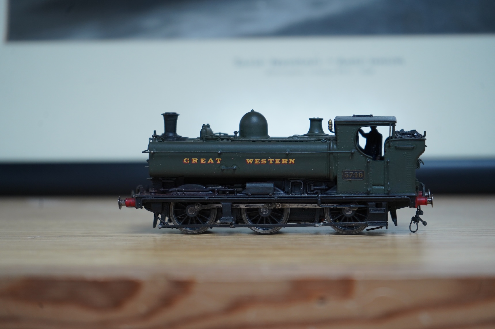 Four scratch/kit built EM gauge brass and white metal Southern Railway Class Q1 0-6-0 locomotives, all in various states of construction